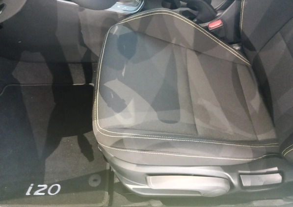 Hyundai i20 cena 98900 przebieg: 6, rok produkcji 2023 z Warszawa małe 326